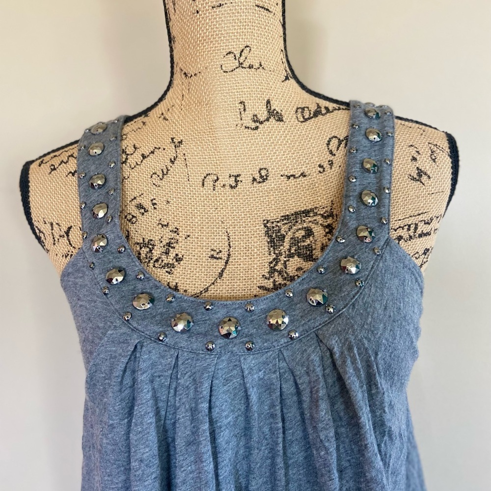 •Express• bead detail tank - Picture 4 of 5